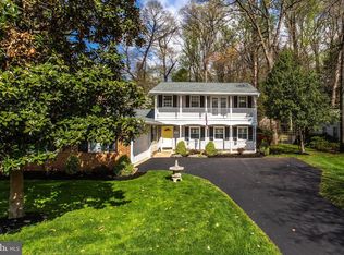 206 Adahi Rd SE, Vienna, VA 22180