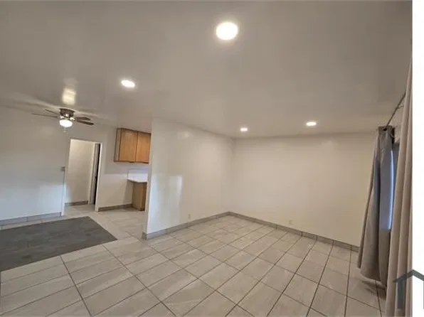 10008 Baring Cross St, Los Angeles, CA 90044