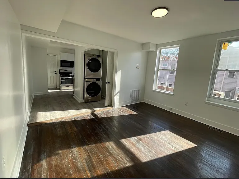 3111 Warder St NW #1 — Photo 19