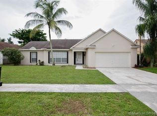 9310 Chelsea Dr, Hollywood, FL 33025