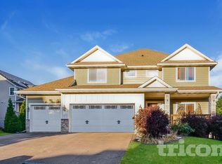 1133 Rosemary Ln, Chaska, MN 55318