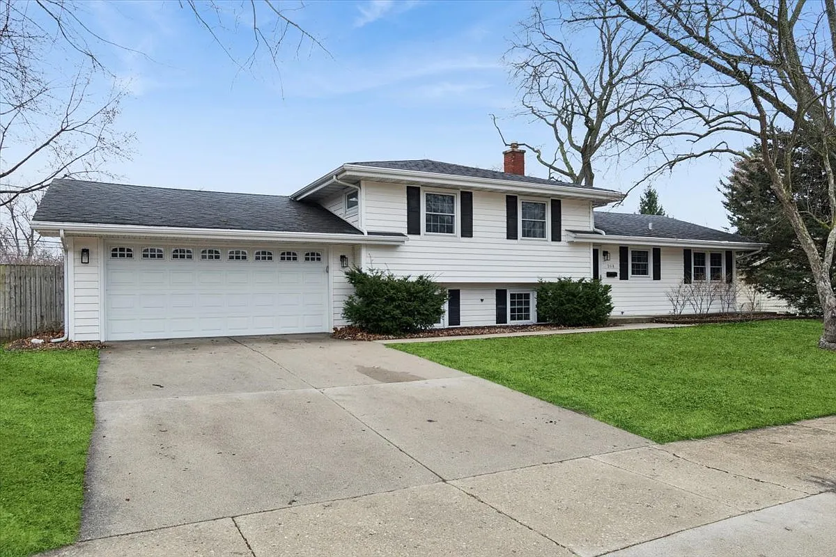 308 Tamarack Ave photo 1