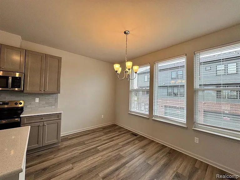 2151 Park Dr — Photo 34