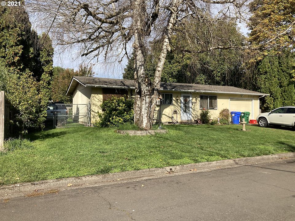 2nd image of 213 Oroyan Ave