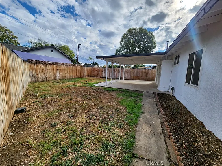 3975 Eileen St — Photo 18