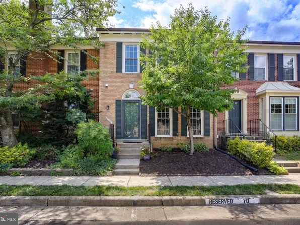 6152 Wellington Commons Dr, Alexandria, VA 22310