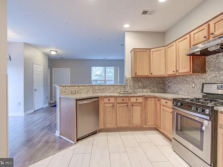 7700 Duneiden Ln — Photo 4