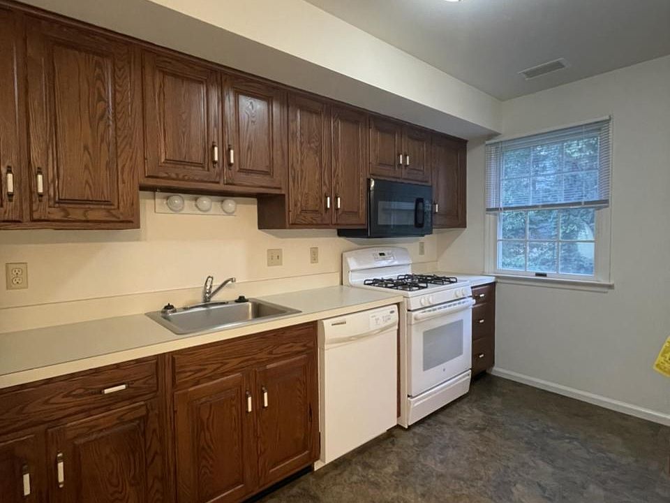 800 Union St Birdsboro PA Zillow