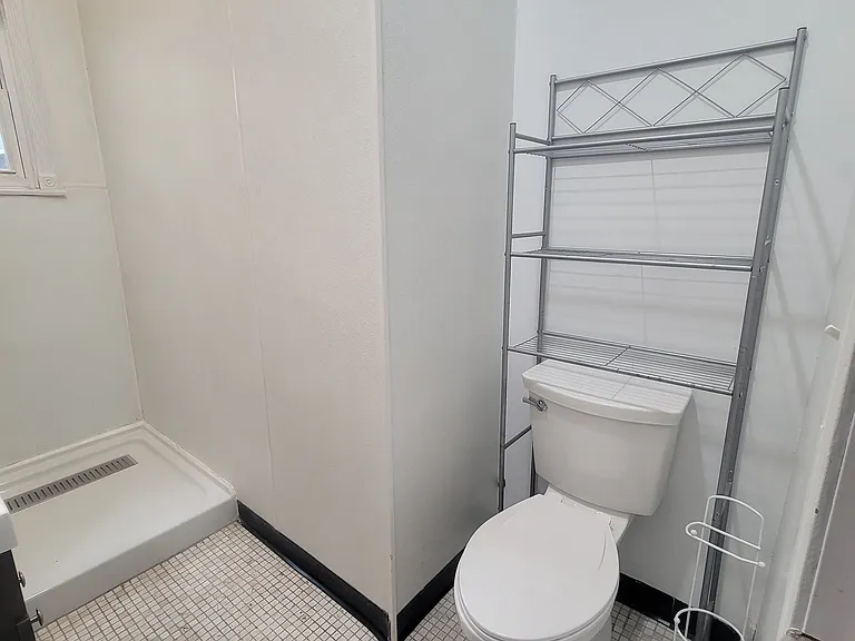 11 Washington Ave #1 — Photo 8