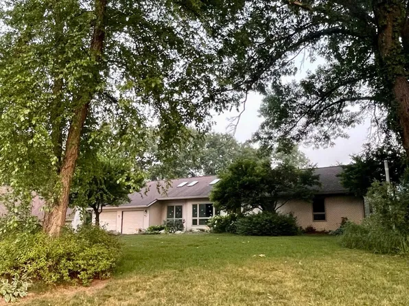 555 Misty Ln, Hastings, MI 49058