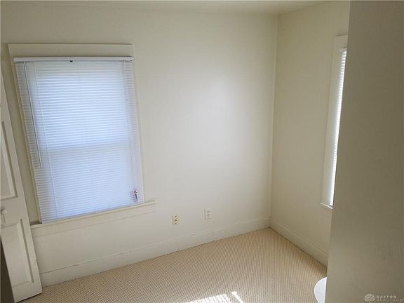 4th image of 2131 Emerson Ave