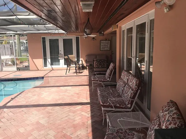 6790 SW 13th St, Hollywood, FL 33023