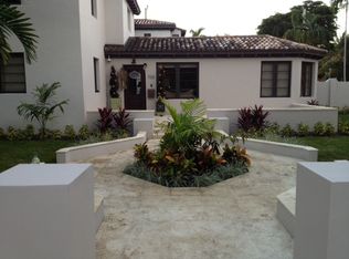700 NE 73rd St, Miami, FL 33138