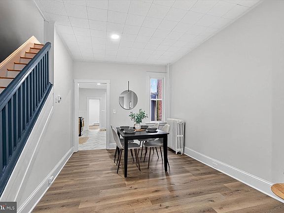 4th image of 718 High St