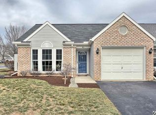 43 Westfields Dr, Mechanicsburg, PA 17050