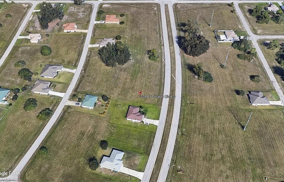 2nd image of 228 El Dorado Blvd S