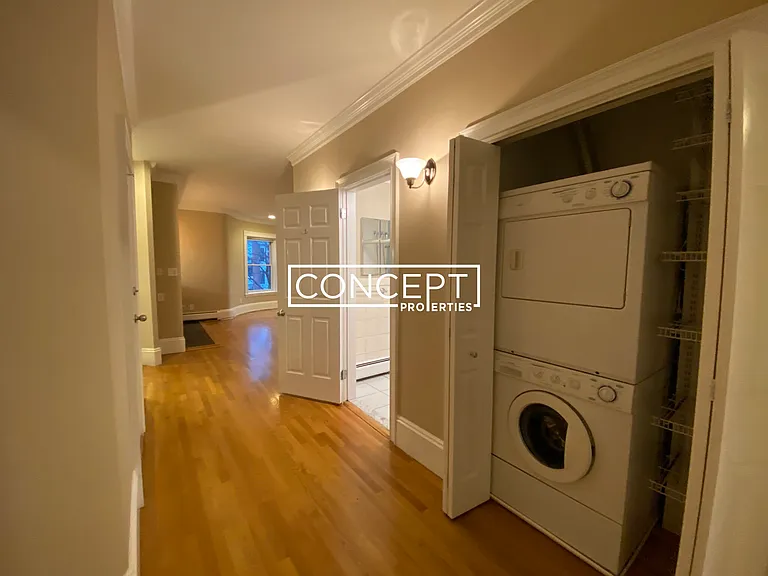 33 Longwood Ave — Photo 8