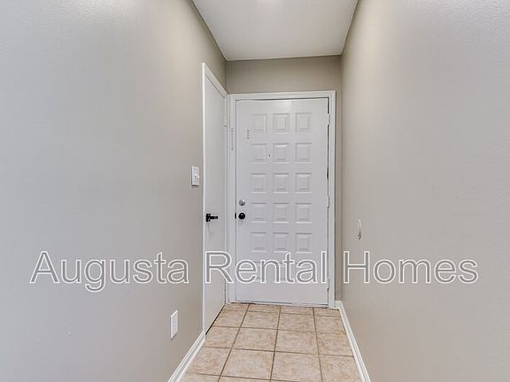2nd image of 3029 Old Powderhouse Rd APT B1