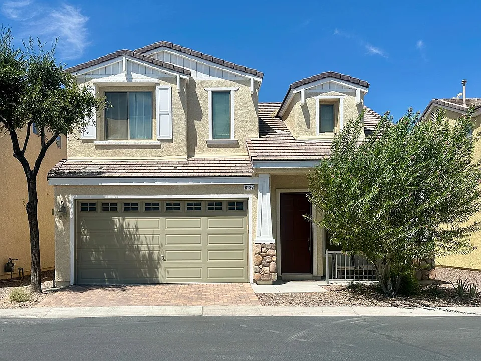 8137 Aurora Mist St