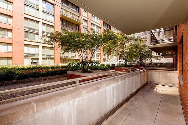 Rented by Mirador Real Estate | media 11