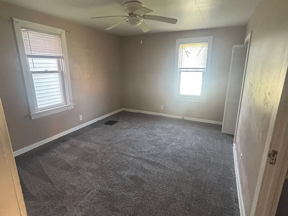 848 S Clinton St #1