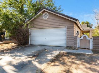2026 Cape Cod Ln, Palmdale, CA 93550
