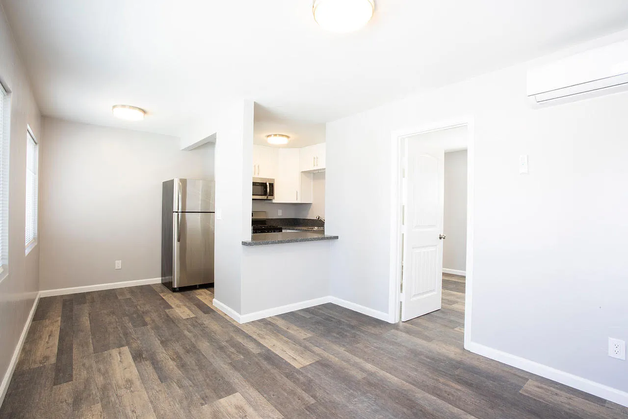1 bed, 410 sqft, $1,795 — Photo 4