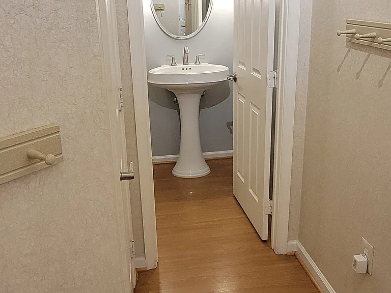 21381 Maidsville Ct — Photo 46