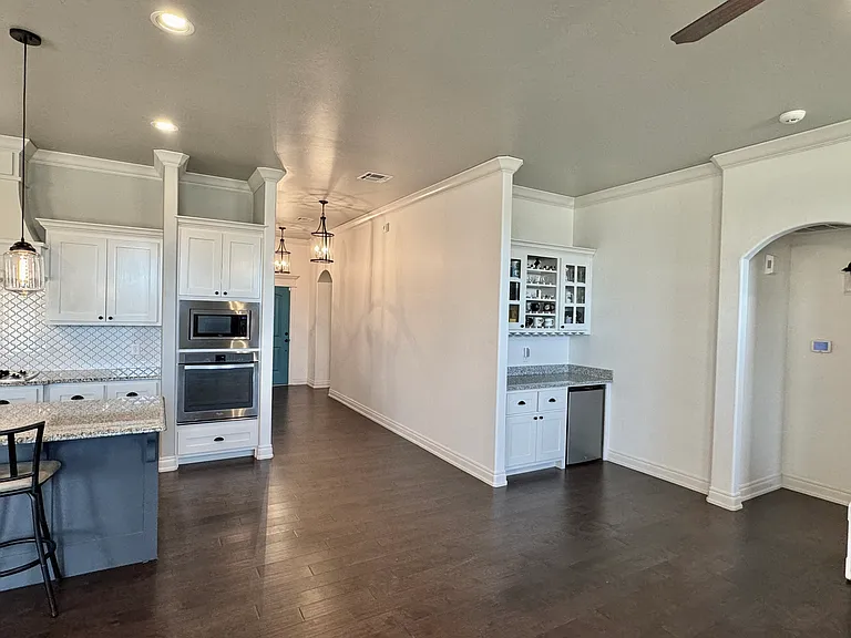 1106 Remington Ct — Photo 15