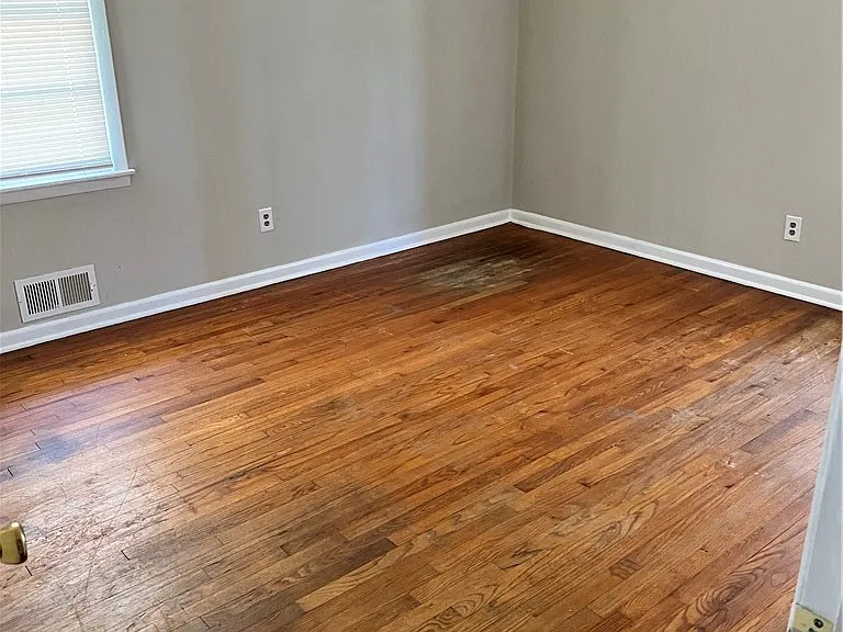 2252 S Milledge Ave — Photo 6