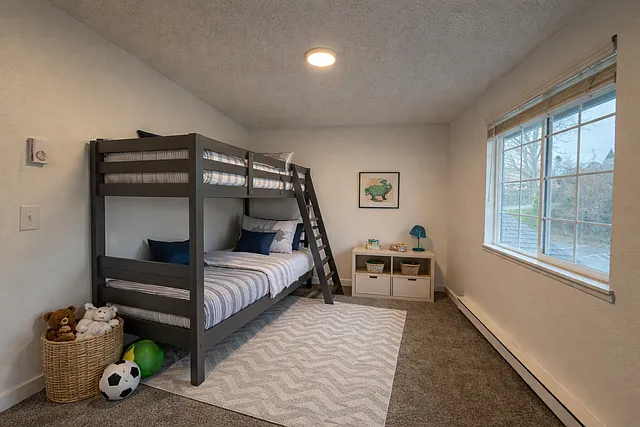 1628 Trenton Ave — Photo 16