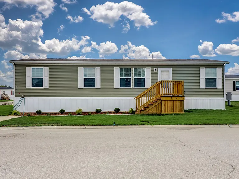 Conestoga — Photo 12