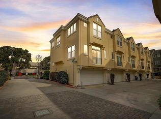 181 Bel Air Ct, Mountain View, CA 94043