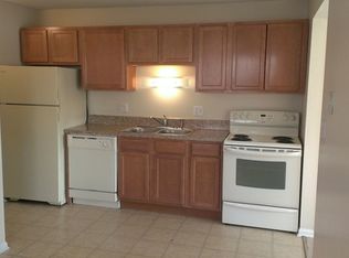 215 W 59th St APT 13, Hinsdale, IL 60521