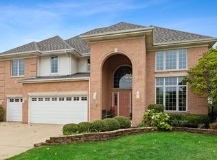 10801 Chaucer Dr, Willow Springs, IL 60480