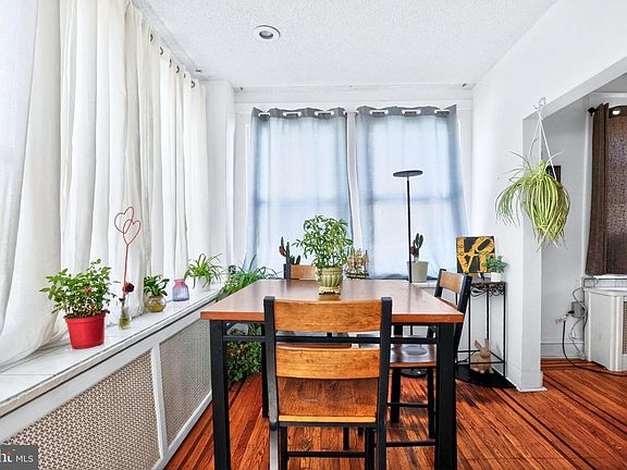 2nd image of 6341 Martins Mill Rd