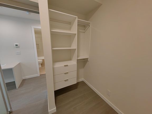 5th image of 2186 Gilmore Ave #1110