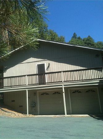 2nd image of 25756 Meadow Dr
