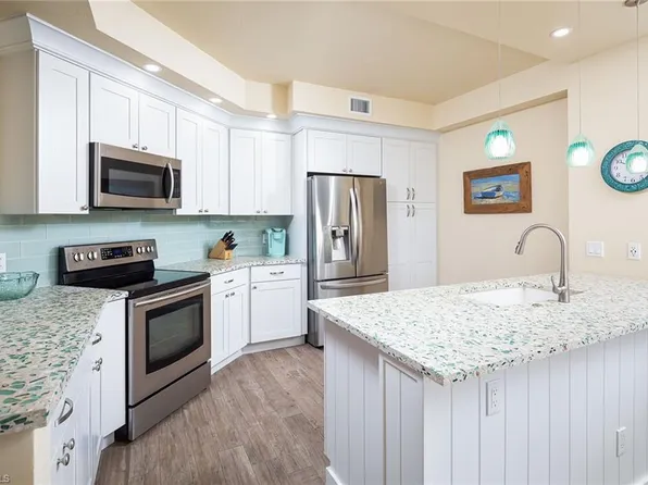 6500 Valen WAY #A-301, NAPLES, FL 34108