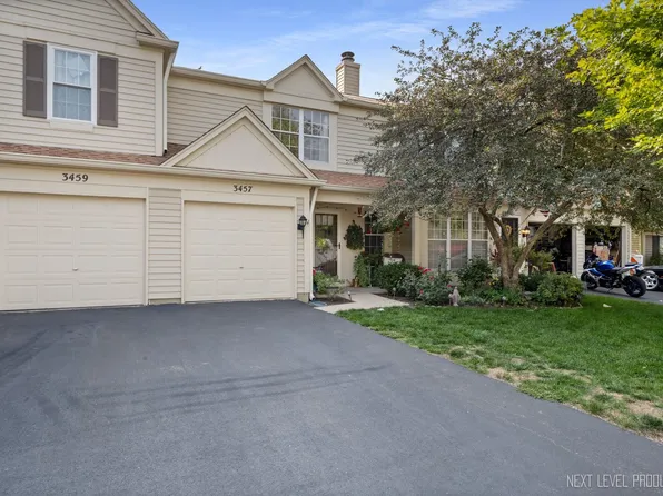 3457 Saint Barthelemy Ln, Aurora, IL 60504