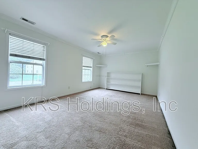 1904 Beckwood Ct — Photo 12