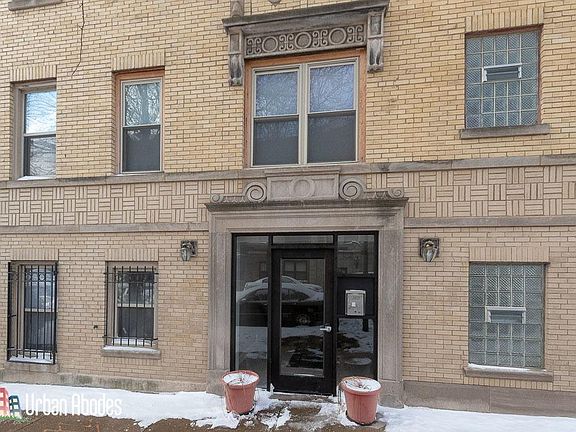 3rd image of 4756 N Maplewood Ave #Ua111