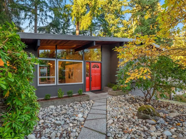 12412 NE 6th Place, Bellevue, WA 98005