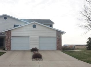 666 Warner St, Columbus, WI 53925