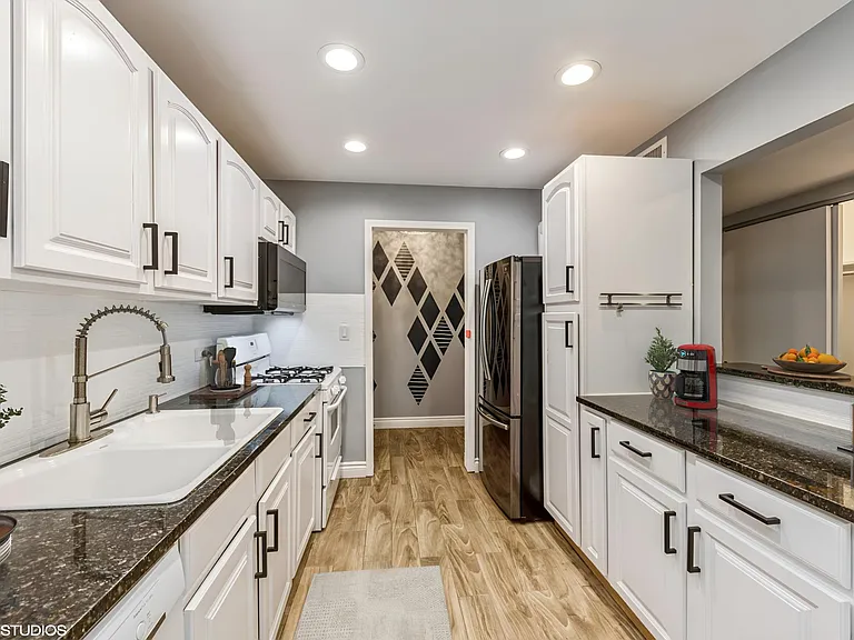5101 Carriageway Dr #B309 — Photo 6