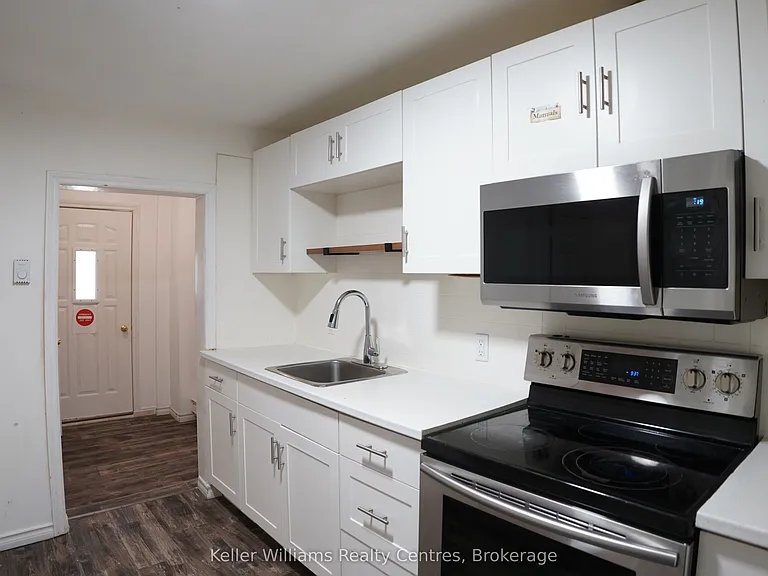 726 Berford St — Photo 18