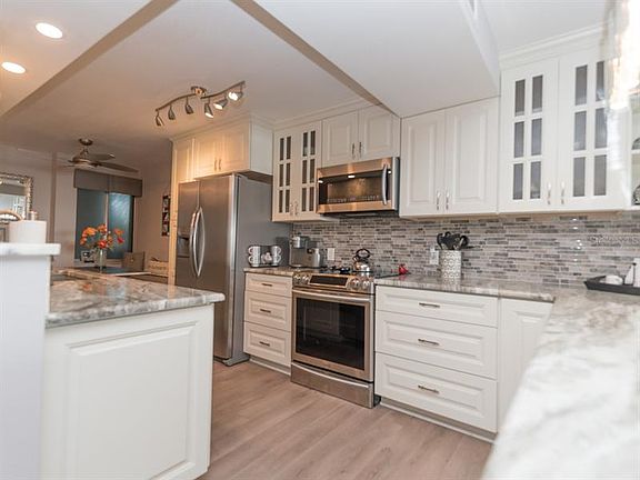 3rd image of 19 Whispering Sands Dr APT 505