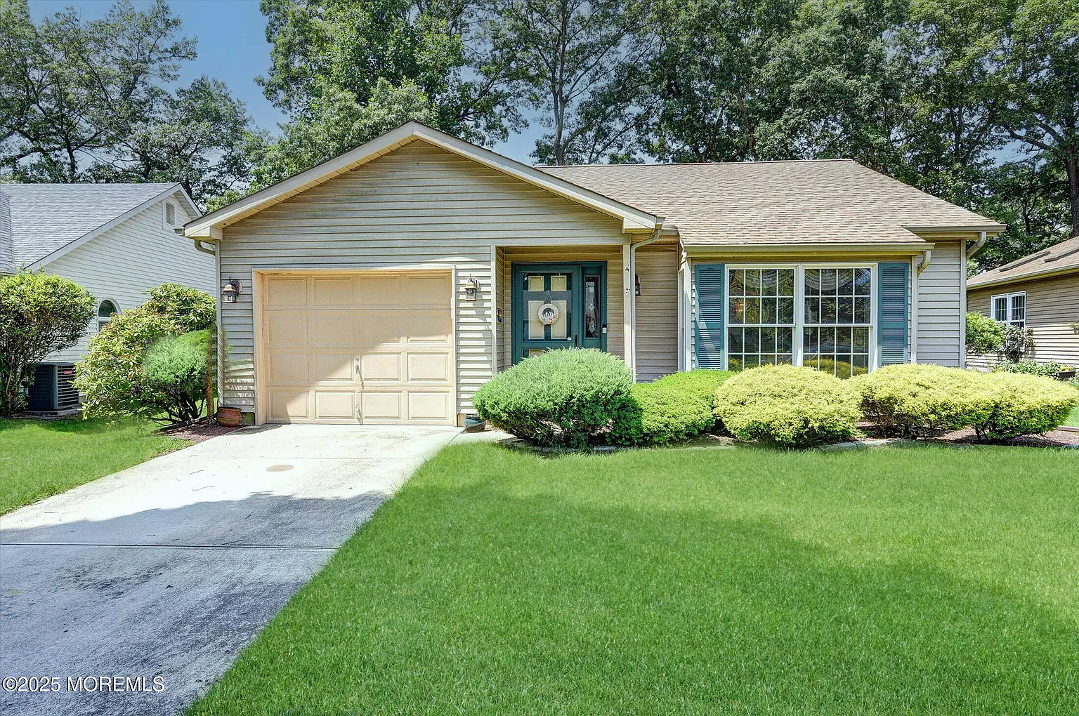 1541 Alpen Lane photo 1