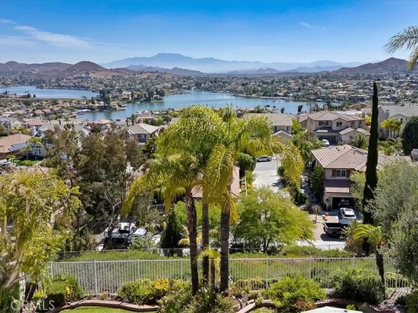 35 Villa Valtelena, Lake Elsinore, CA 92532