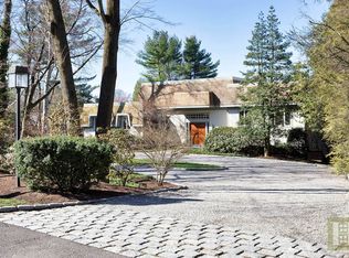 524 Field Point Rd, Greenwich, CT 06830